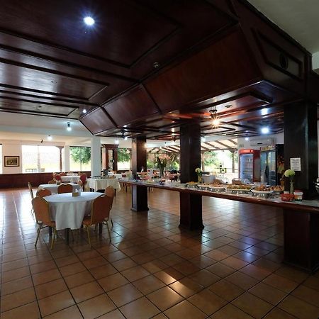 El Pantanal Hotel & Resort Puerto Quijarro  Extérieur photo