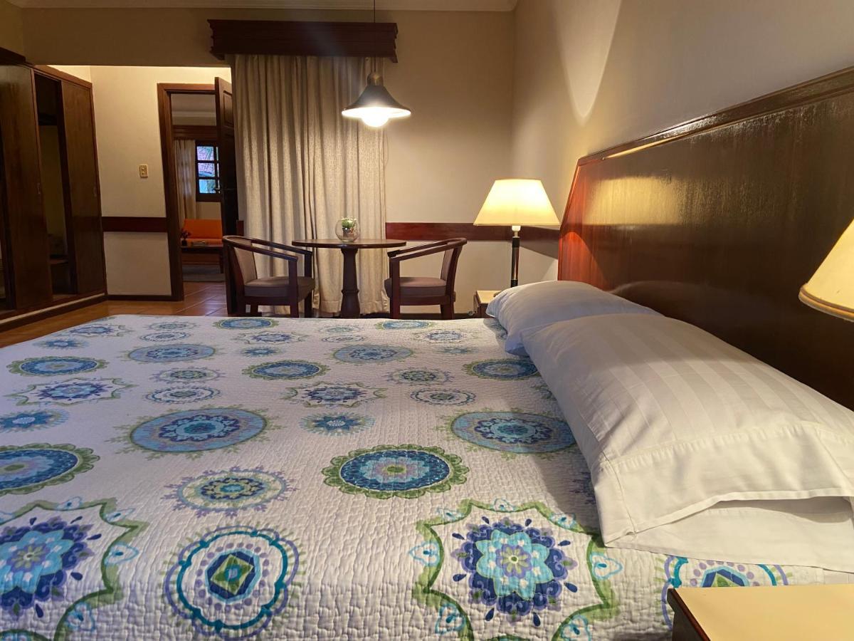 El Pantanal Hotel & Resort Puerto Quijarro  Extérieur photo