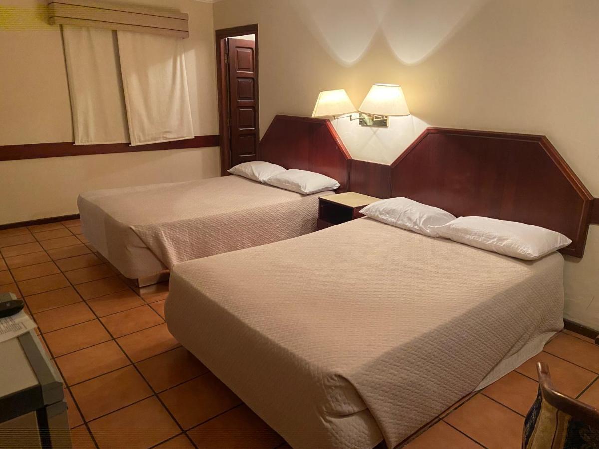 El Pantanal Hotel & Resort Puerto Quijarro  Extérieur photo